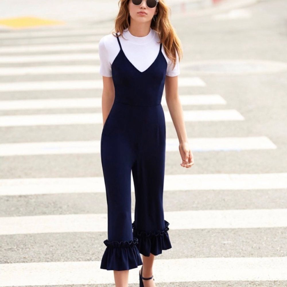 NWT Gianni Bini Stella Navy Ruffle Jumpsuit‎